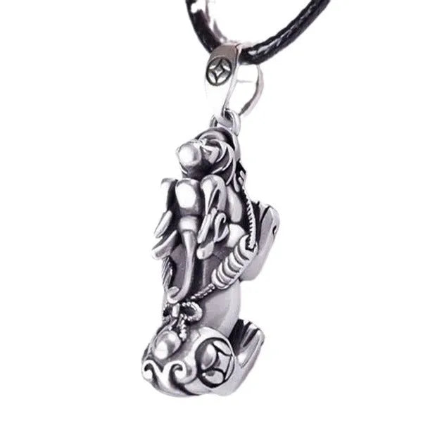 Retro-style Pixiu pendant necklace with artificial crystal, copper electroplating, pearl chain, and leather rope option