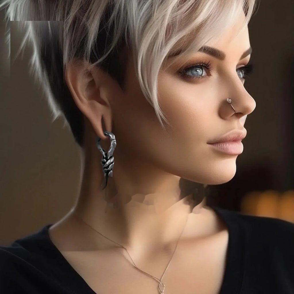 Copper earring with bent retro design for auricle piercing, 4mm size.