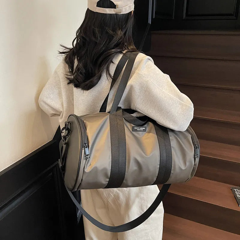 Waterproof Oxford cloth sports handbag in black, dark gold, or dark grey solid colours