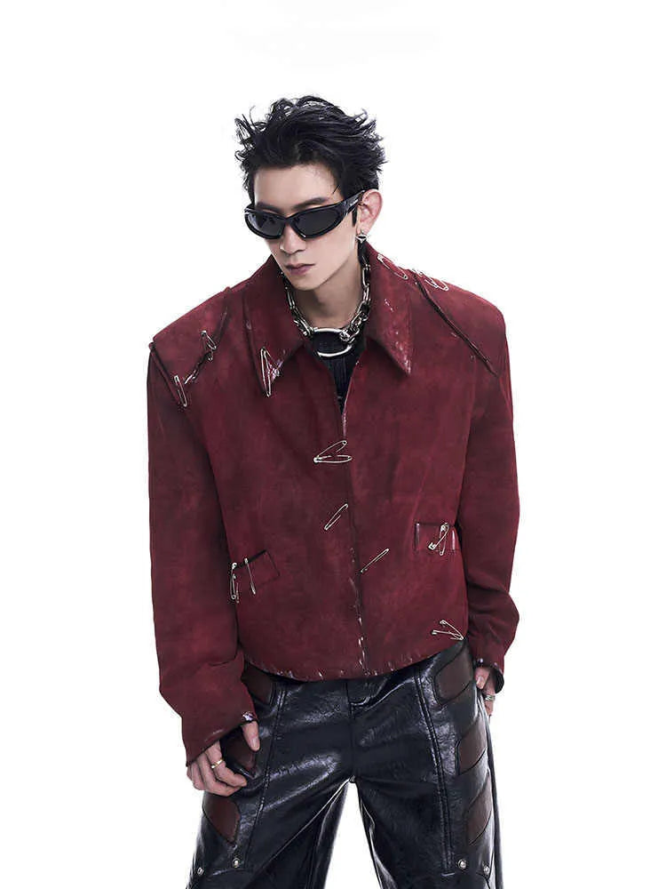 Men's thick quilted flocking decorative pin jacket in red, loose fit with lapel collar