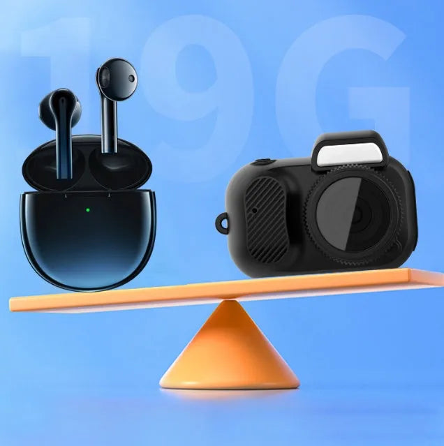 Black Y3000 HD outdoor sports camera with 0.96-inch display screen, shown with a memory card.