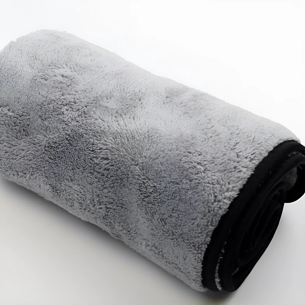 Three microfiber car wash towels showing different size options: 75x35cm, 60x40cm, and 100x40cm.