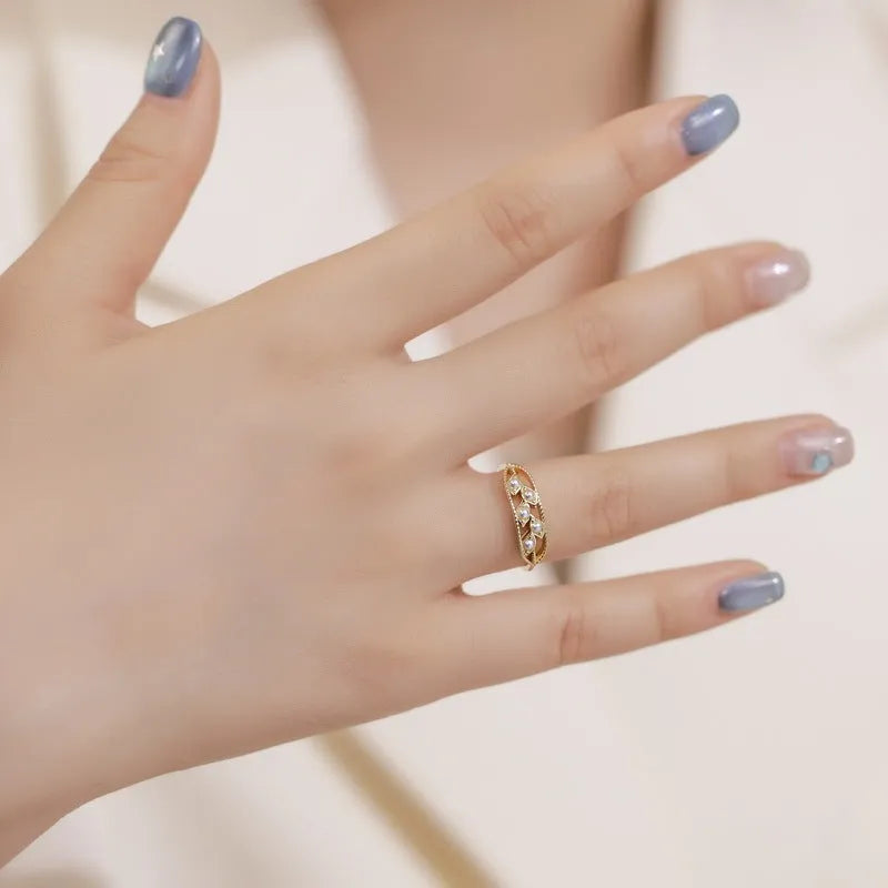 Silver geometric shell pearl ring for women in shell beads colour available in HK11 HK13 HK15 sizes