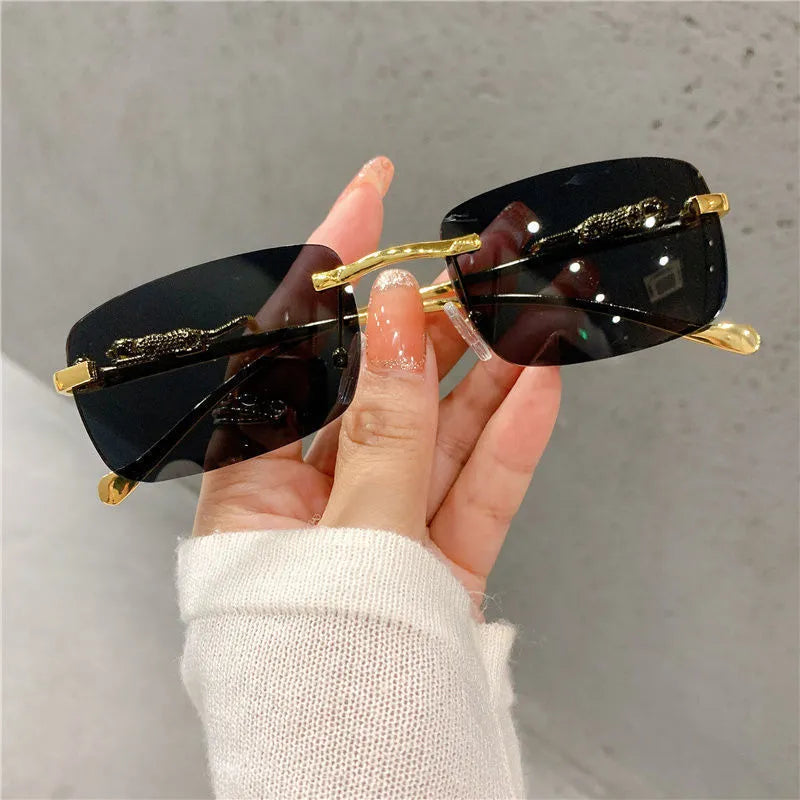 Men's UV protection plastic frame sunglasses in black gray colour with standard 135mm width