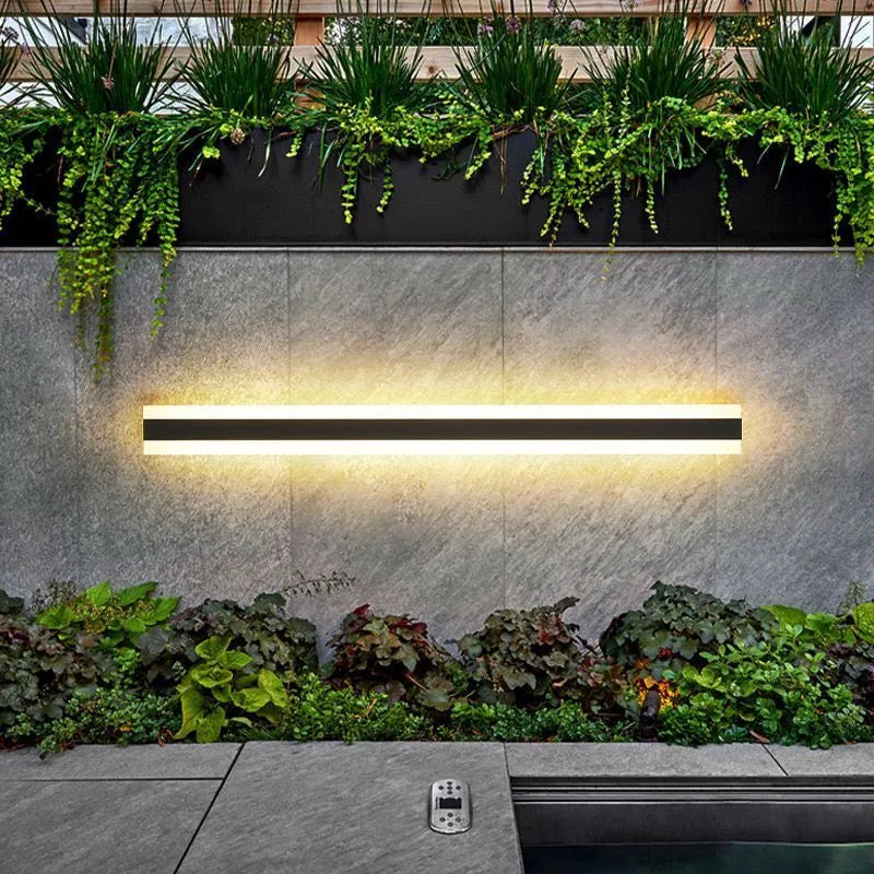 Aluminium waterproof line wall lamp with remote control for colour temperature adjustment between warm yellow, neutral and white light