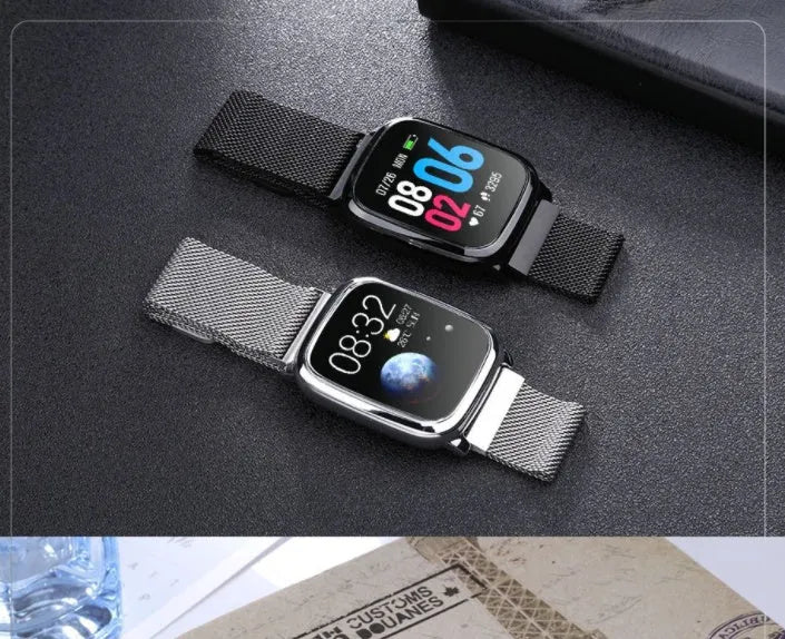 Black or silver smart pedometer watch with temperature measurement and 1.3-inch screen