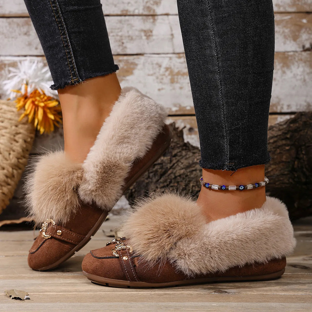 Women's cotton-padded velvet shoes in solid colour with fabric upper, flat heel, and TPR sole for indoor wear