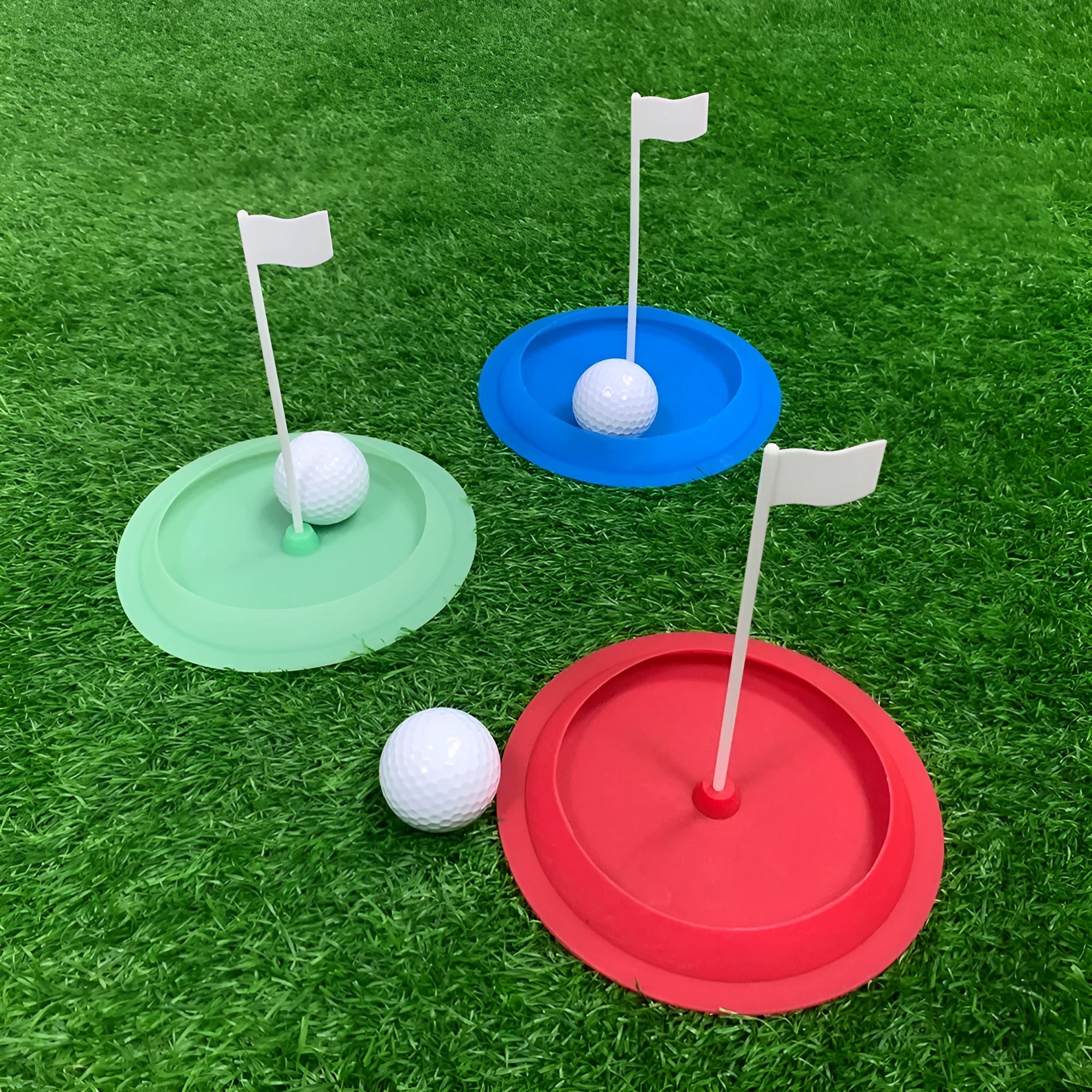 Green silicone rubber golf putter plate with 16cm diameter hole cup for indoor putting practice