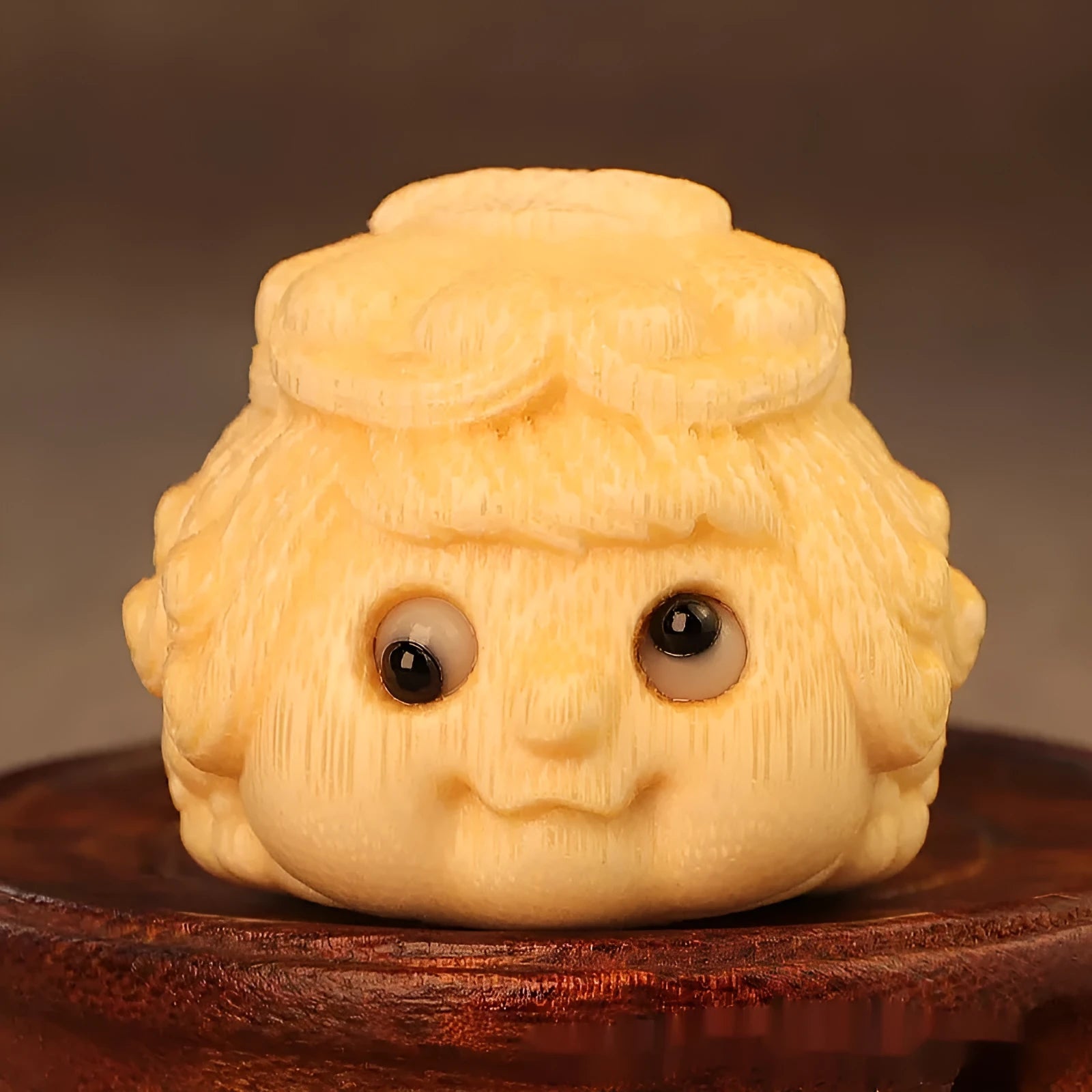 Golden Princess Toad bamboo carving ornament for household decoration
