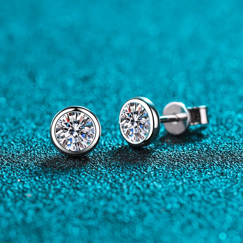 925 sterling silver gold plated women's earrings with moissanite or zircon stones in geometric or golden toad designs.