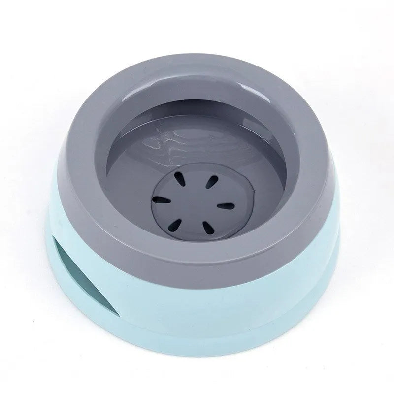 Blue PP plastic pet water bowl with floating design for dogs and cats, showing 750ml capacity.