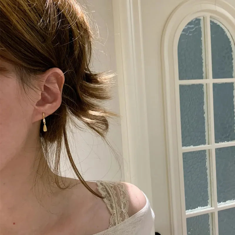 Pure silver brushed drop tassel earrings for women in plain silver colour with 4 cm drop length
