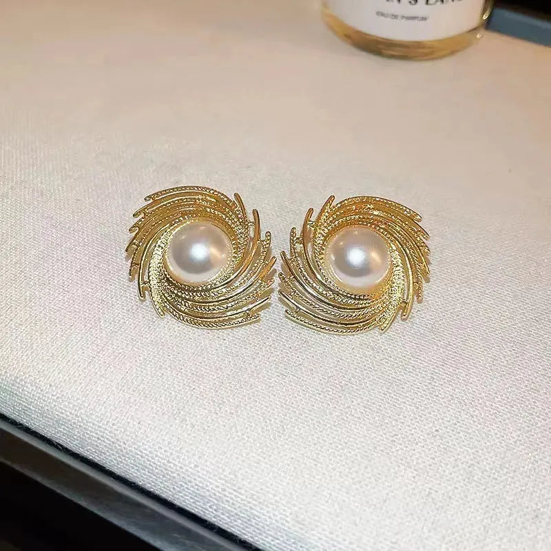 Women's vintage flower earrings with exaggerated pearl irregular design on alloy
