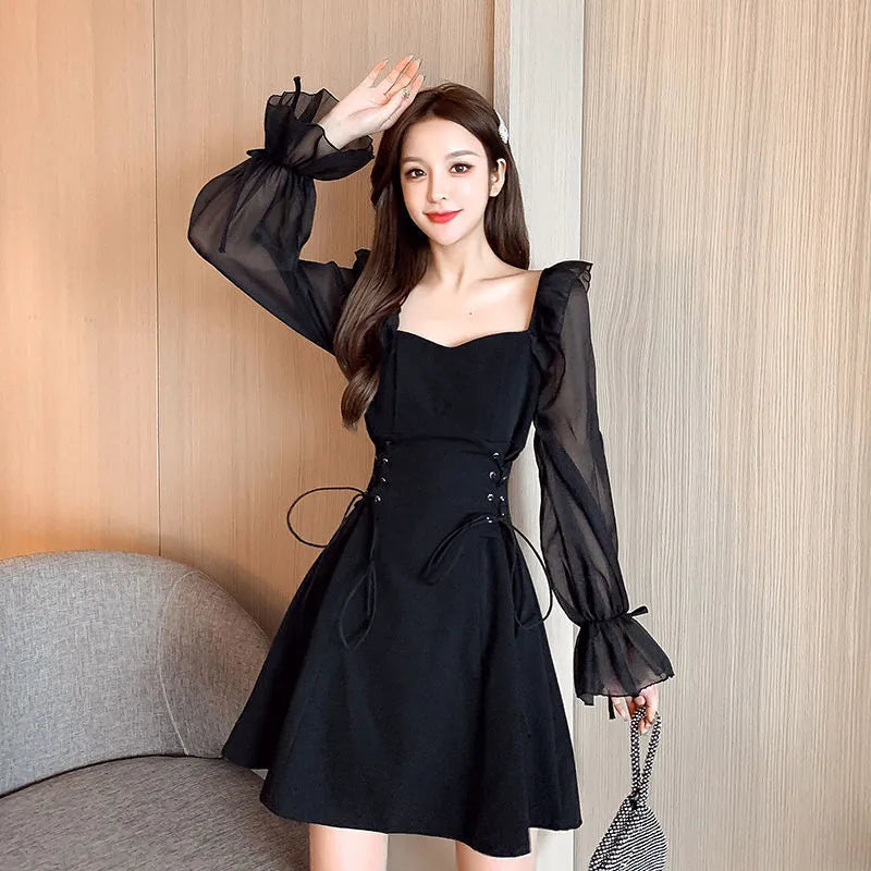 White chiffon patchwork waist-slimming dress with long sleeves and floor-length skirt