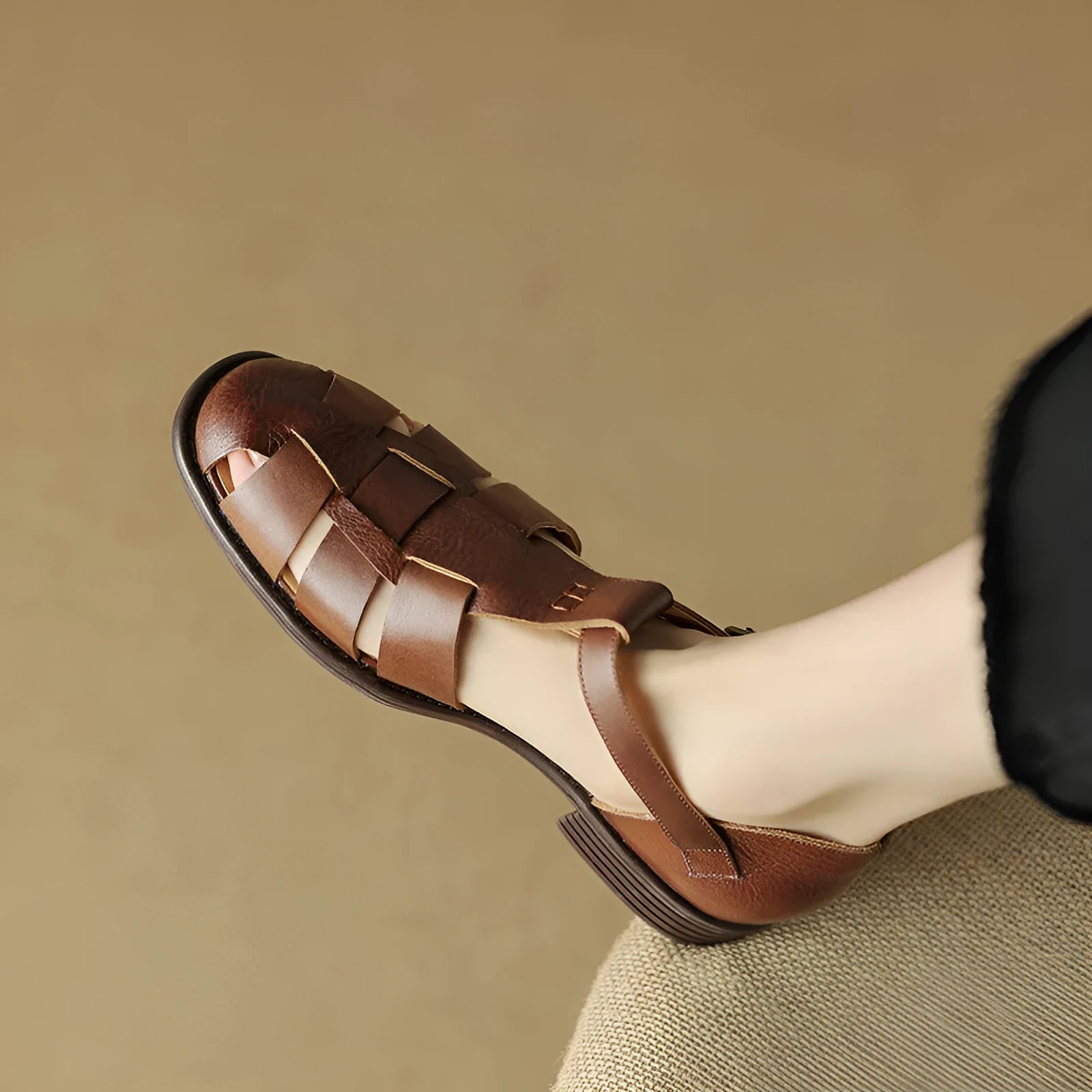 Women's round toe low heel leather retro Roman flat sandals in brown and black options