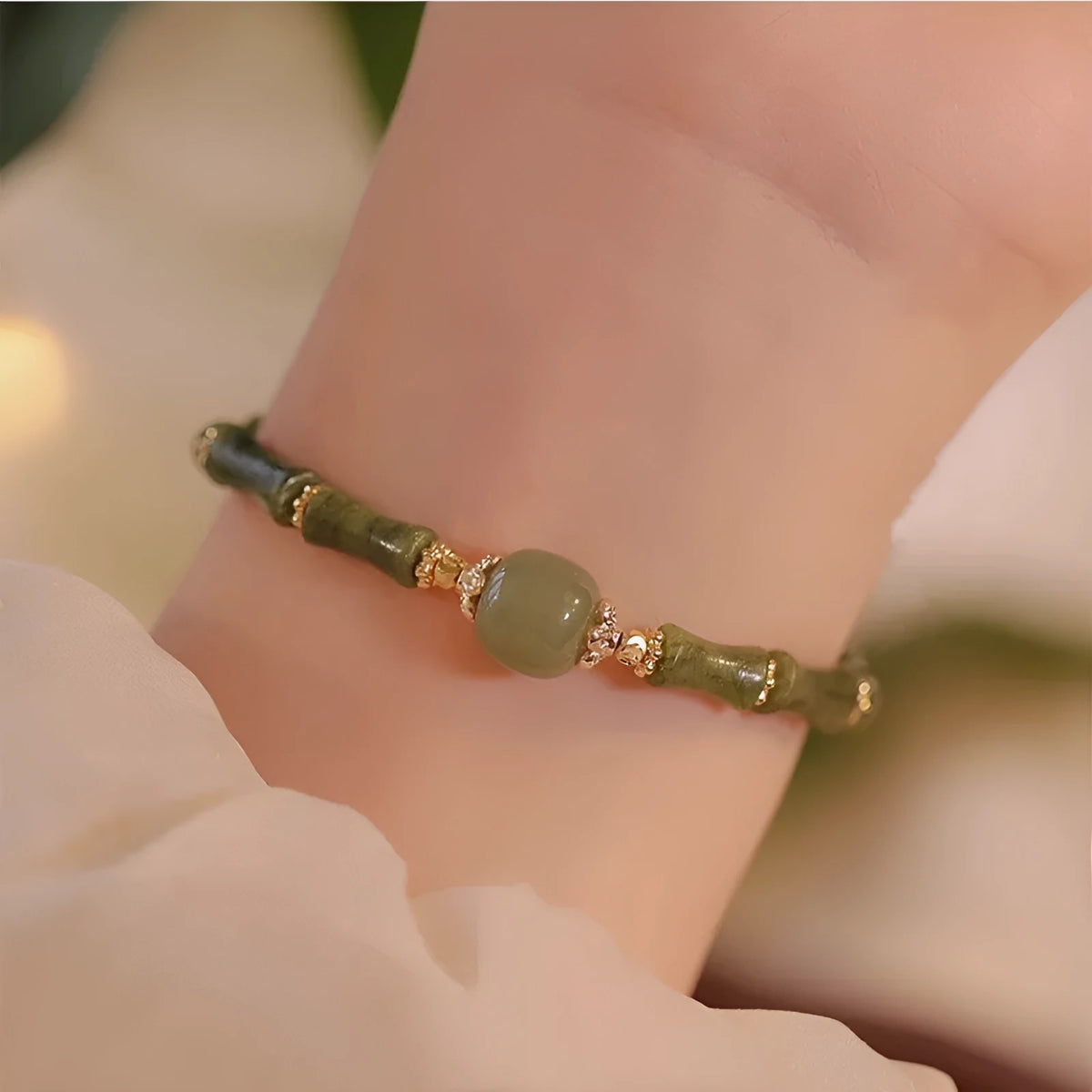 Hetian jade geometric round bracelet for women in Dark Green or Light Colour, simple style