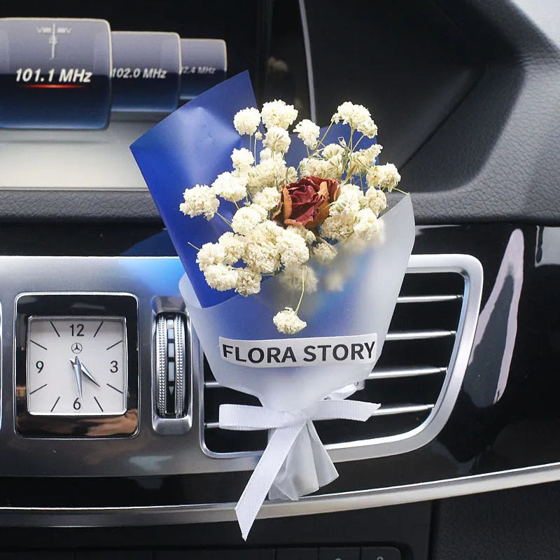 Dried flower bouquet and fragrance slices for car air outlet mounting
