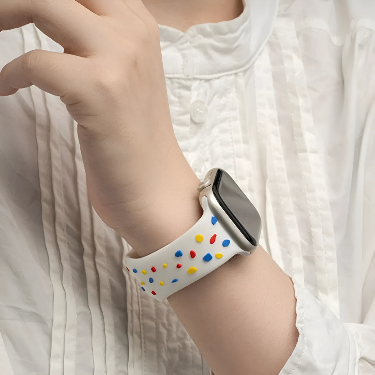 White silicone watch band with red and blue dots for Apple Watch 38mm to 45mm, 1st-8th generation
