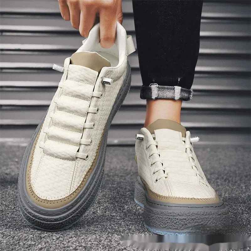 Men's elastic leather casual running shoes in beige – low top, round toe, rubber sole, size 42