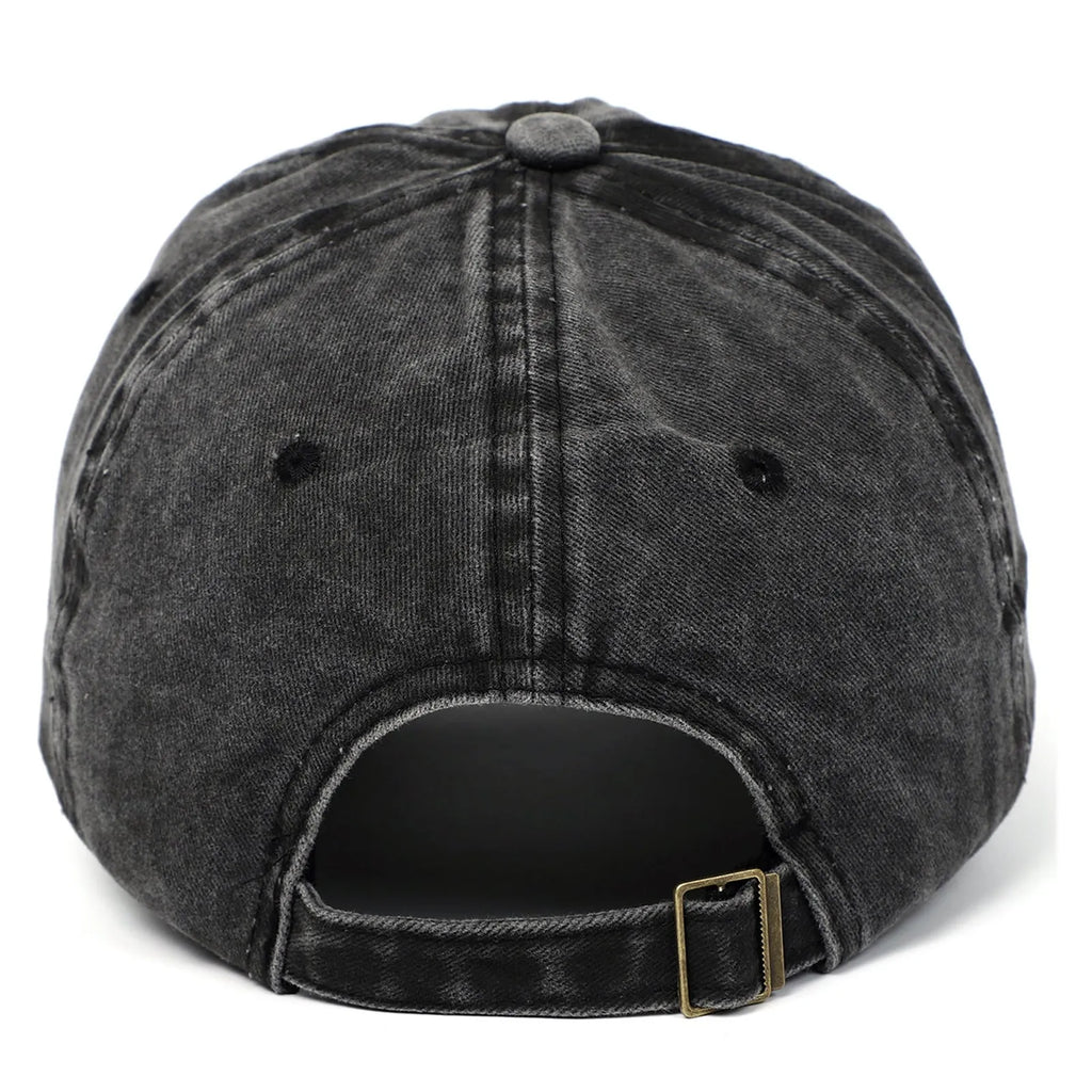 Retro embroidered baseball cap with love motif in adjustable cotton fabric