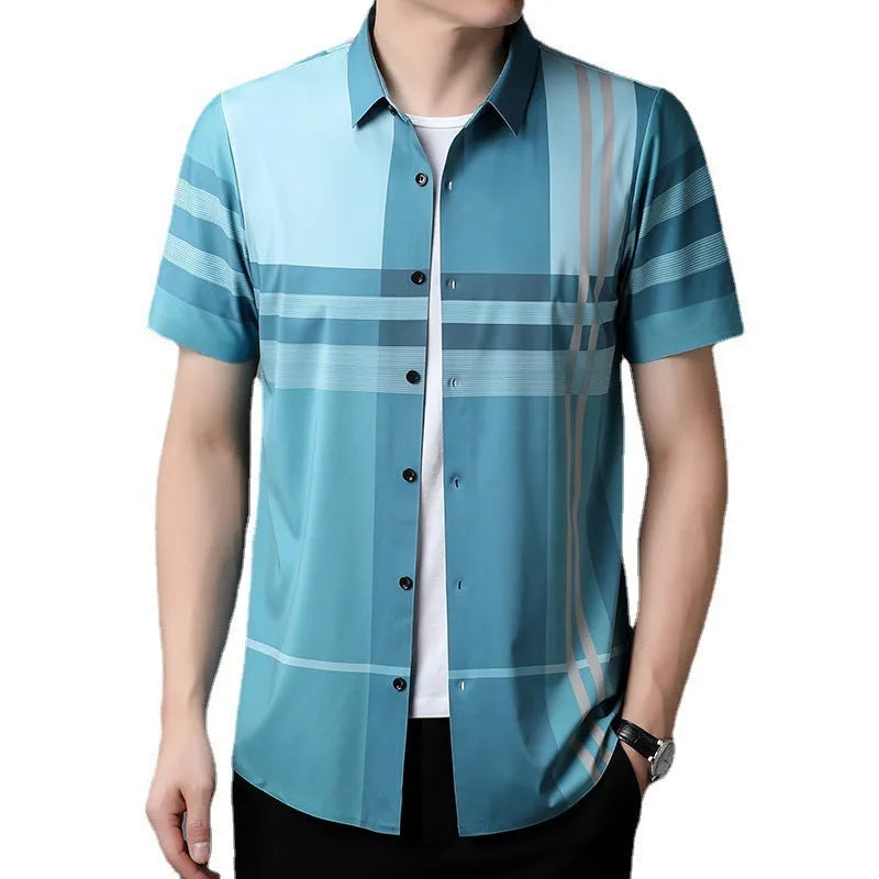 Men's slim fit plaid shirt in bamboo fibre in light blue colour with button-down collar