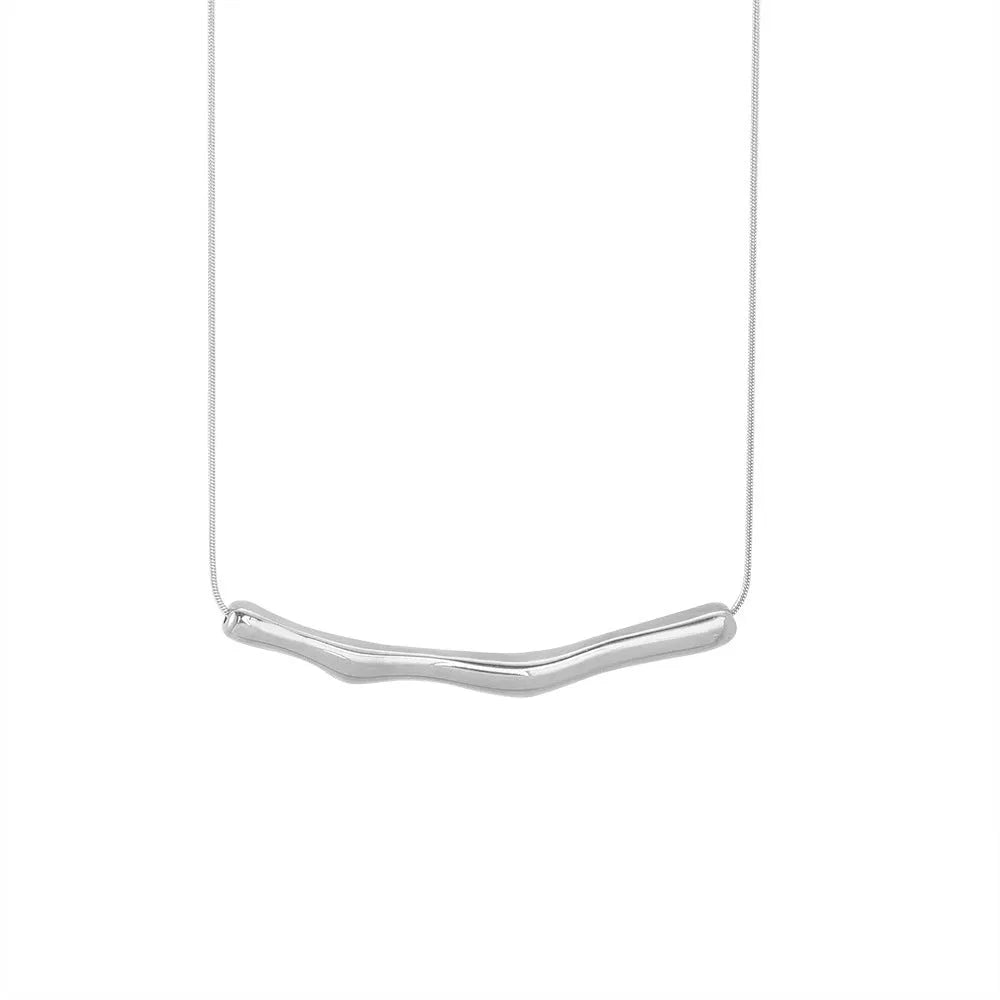Irregular pleated titanium steel necklace for women in gold or steel electroplated finishes