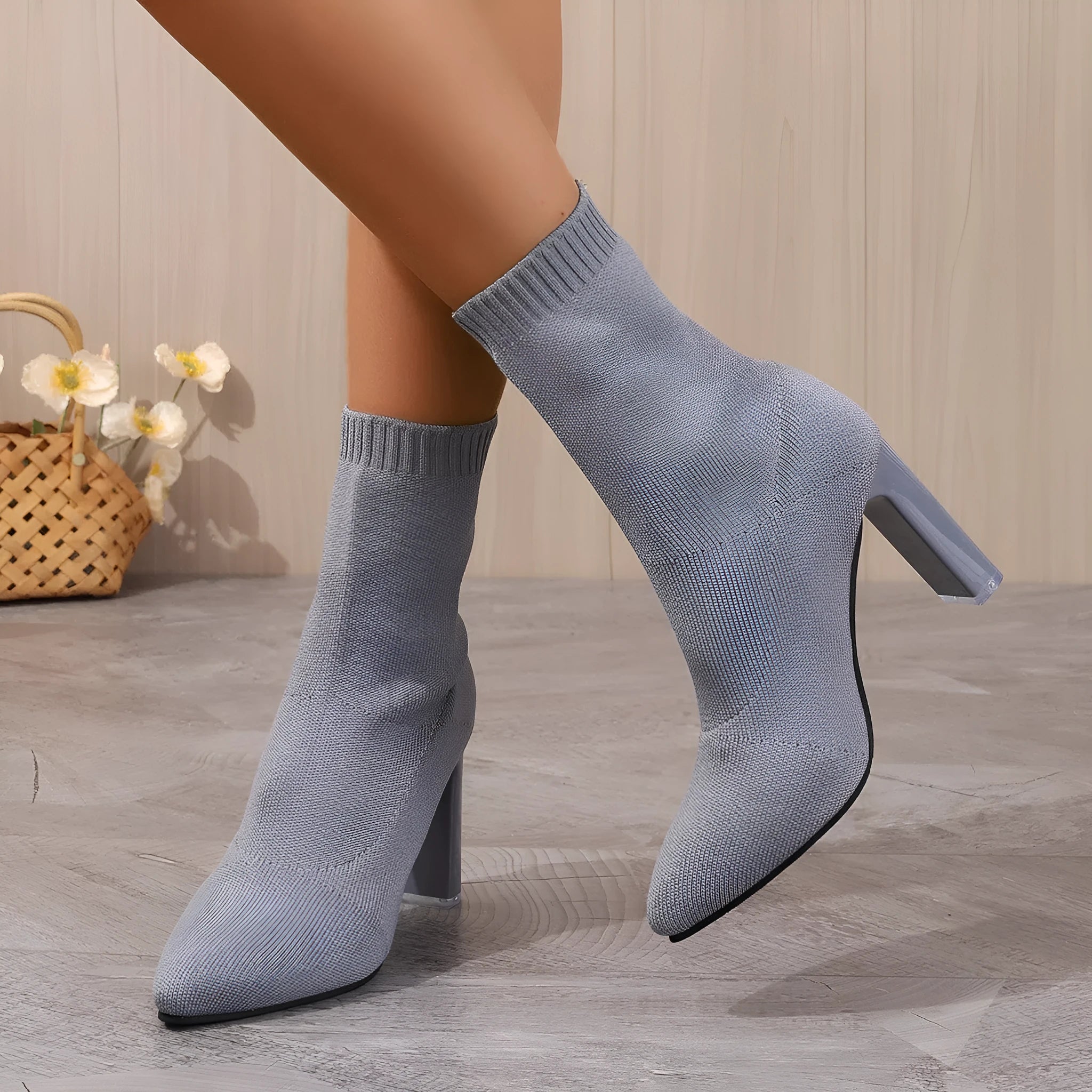 Women's chunky heel ankle boots with pointed toe, knitted suede upper, in black colour, side view