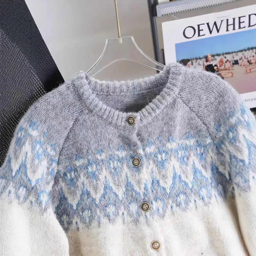 Women's loose fit jacquard knit sweater coat in contrast colours
