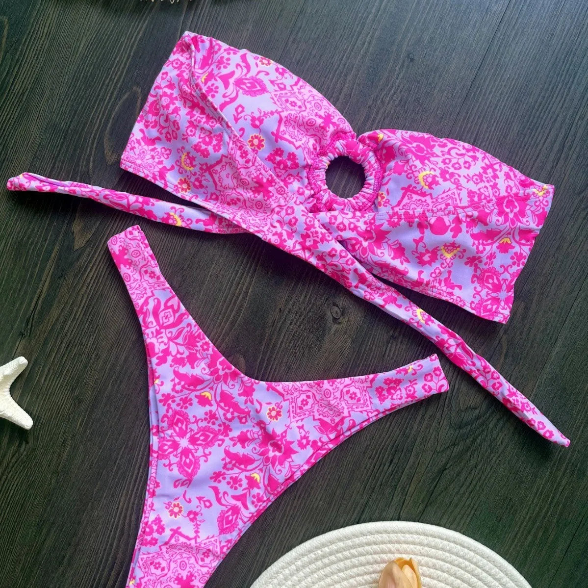 Women's creative print backless split swimsuit in quick-drying polyester with cotton lining, available in sizes S M L