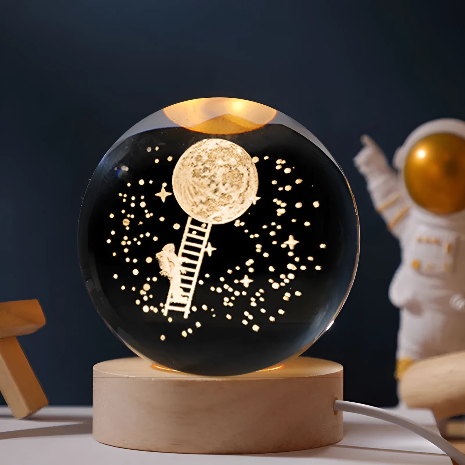 Starry sky luminous crystal ball on a round wooden base, USB-powered desktop decoration.