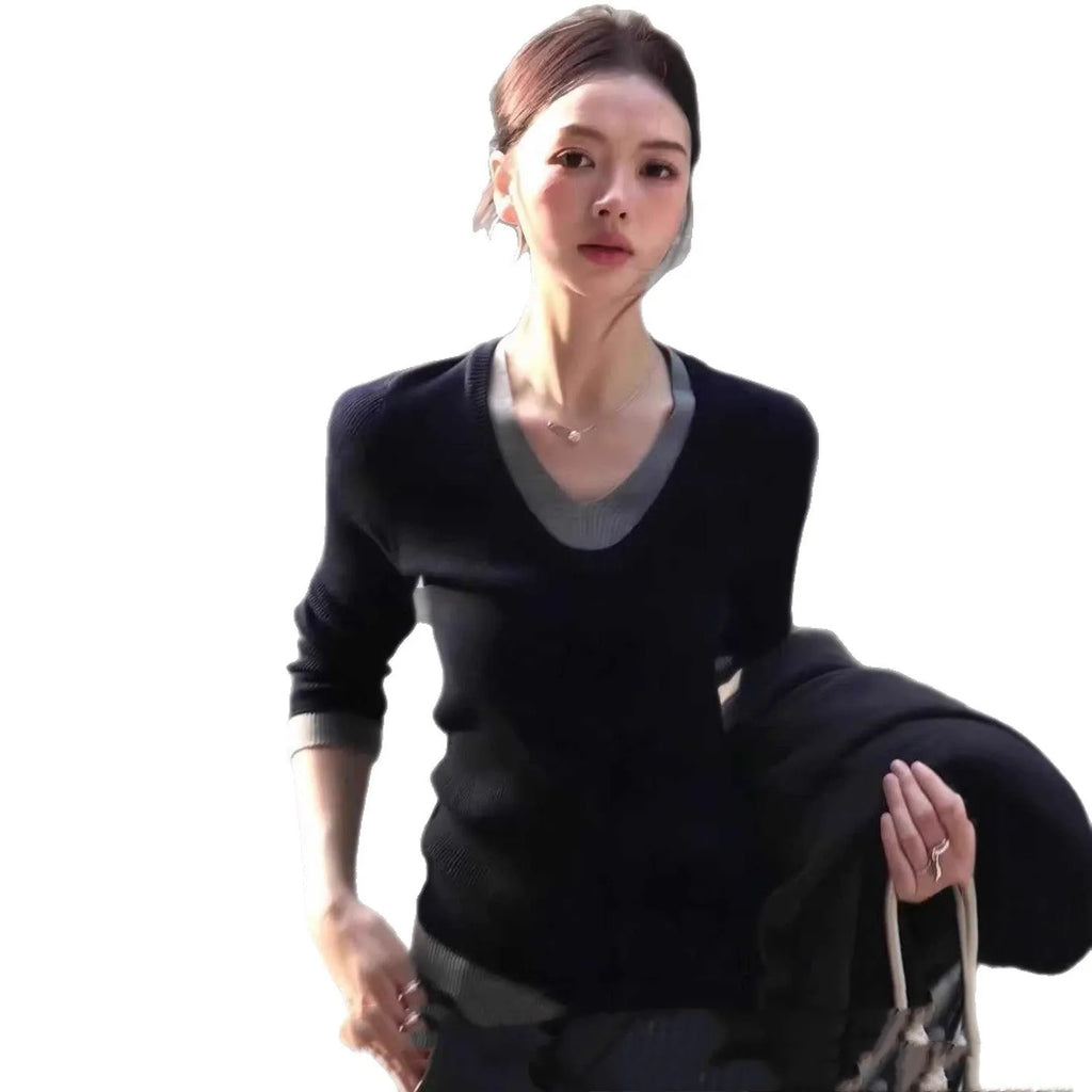 Korean style fake two-piece V-neck knitted bottoming top in black, slim fit, solid colour, polyester, average size