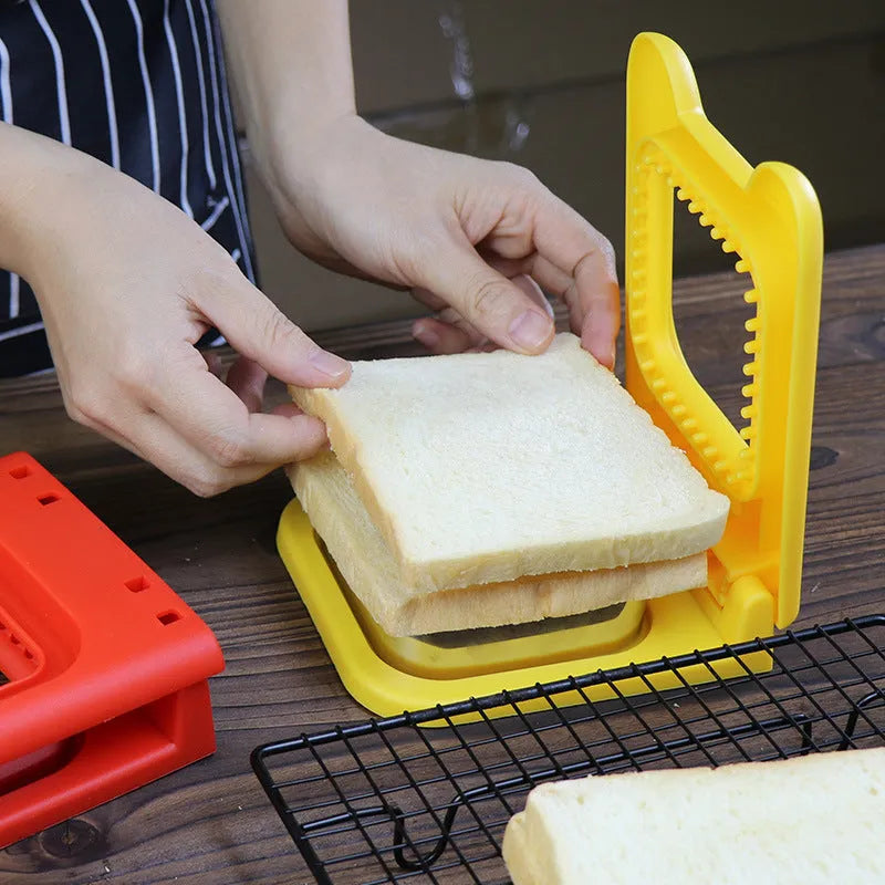 Square sandwich cutter press mold in PP, red or yellow, for creative breakfast making