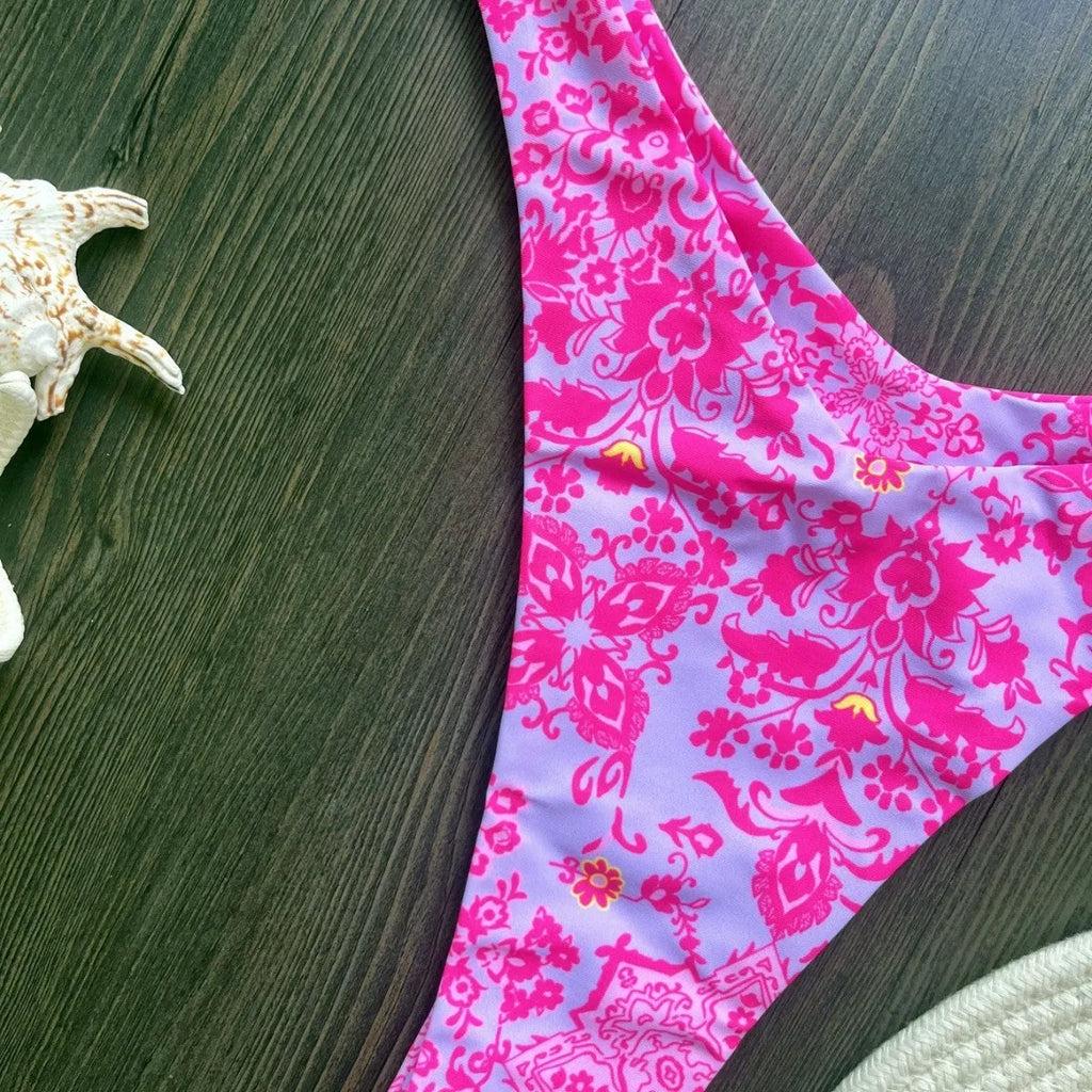 Women's creative print backless split swimsuit in quick-drying polyester with cotton lining, available in sizes S M L