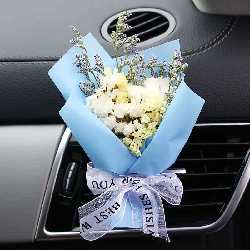 Dried flower bouquet and fragrance slices for car air outlet mounting