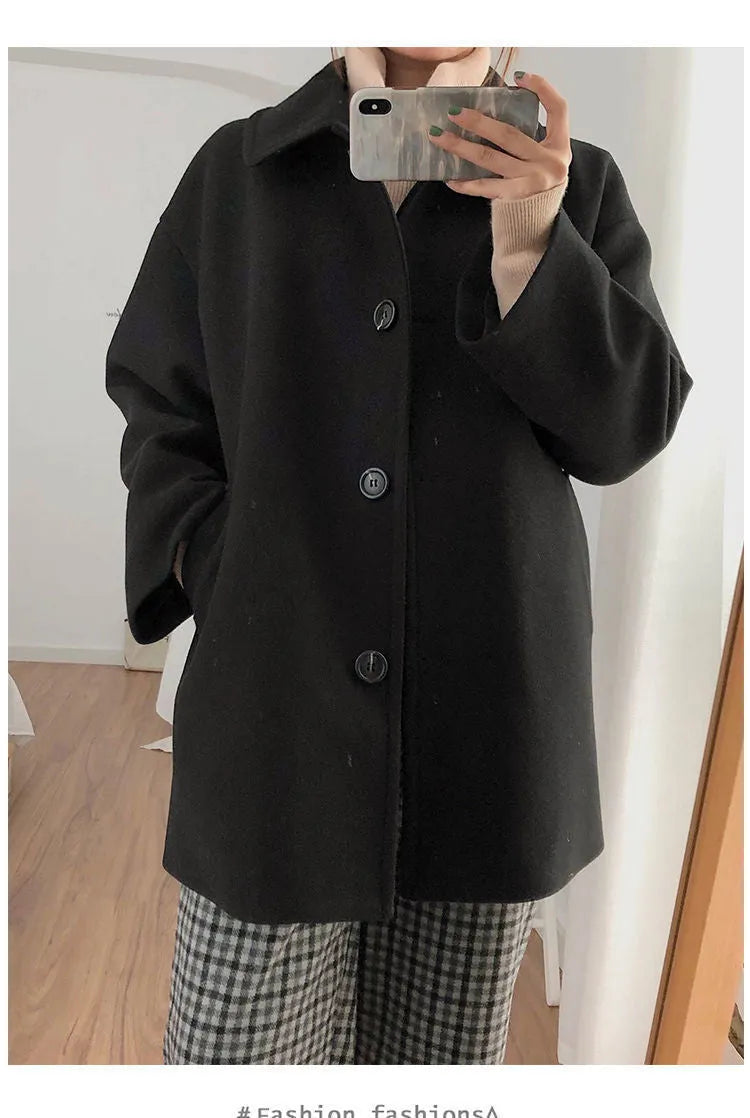 Women's Korean-style loose straight overcoat in solid colour with long sleeves and short length