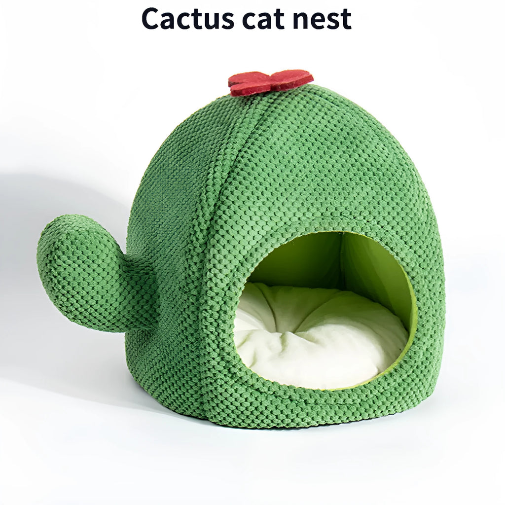 Cactus-shaped enclosed cat bed with plush interior and faux fur lining in green colours