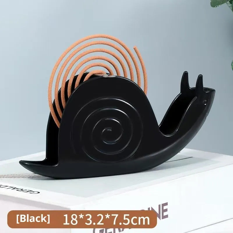 Plastic mosquito incense holder in creative animal style, black or white, for bedroom use