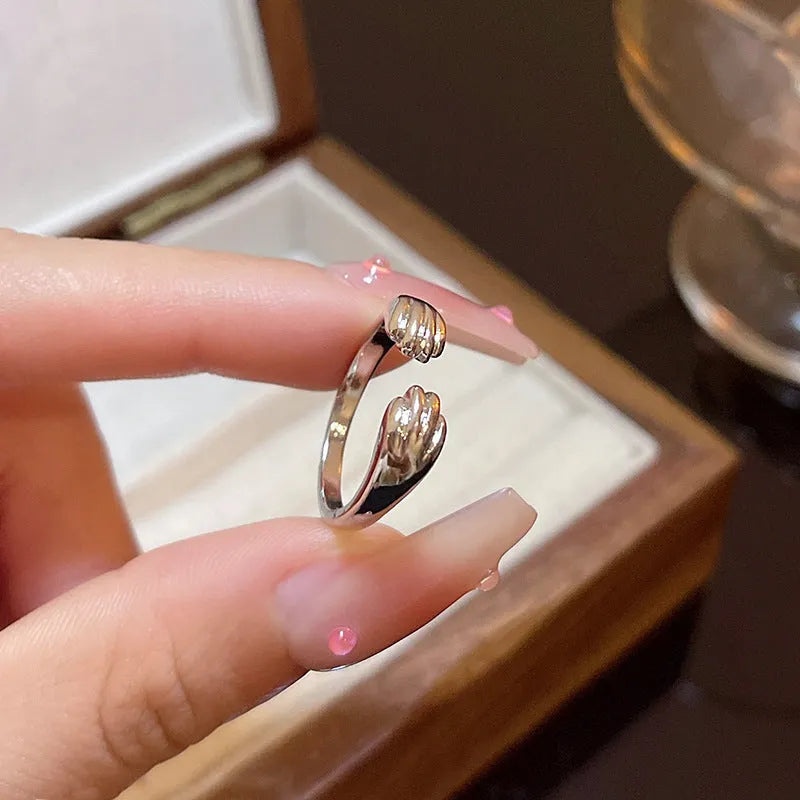 Cute kitten paw print ring in alloy with electroplated finish, unisex cartoon animal style