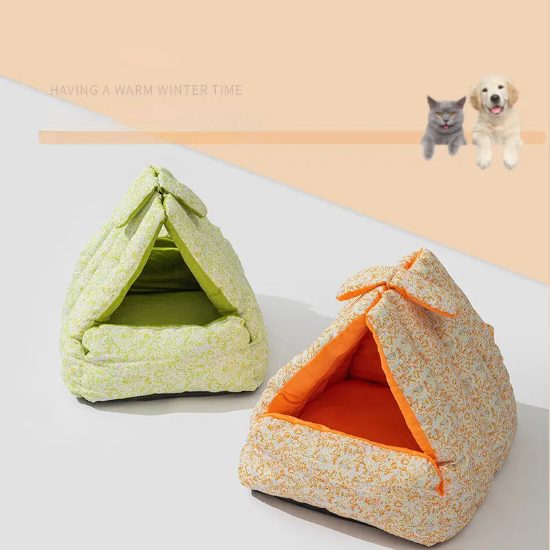 Semi-enclosed triangle pet nest in green and orange colours with thickened plush padding for small pets