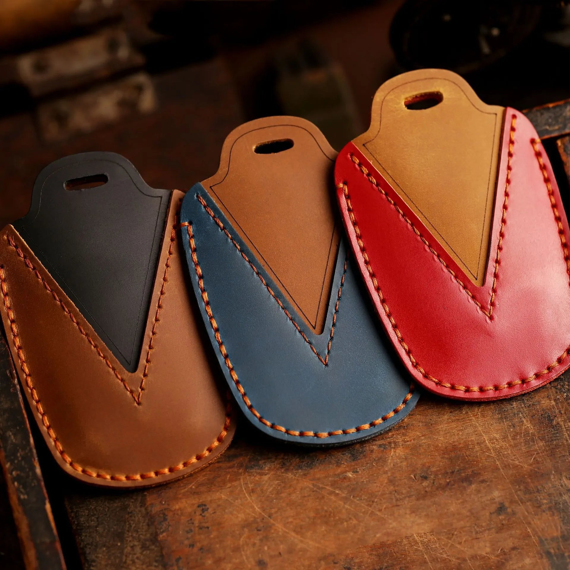 Crazy Horse leather car key case for 2 or 3 keys in brown and black colour options