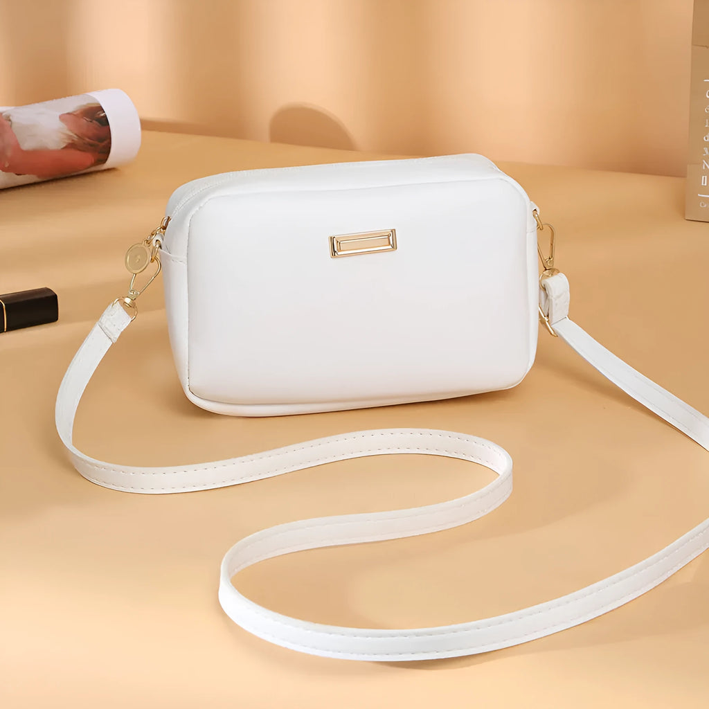 Women's PU shoulder bag with three-dimensional pocket in horizontal square shape