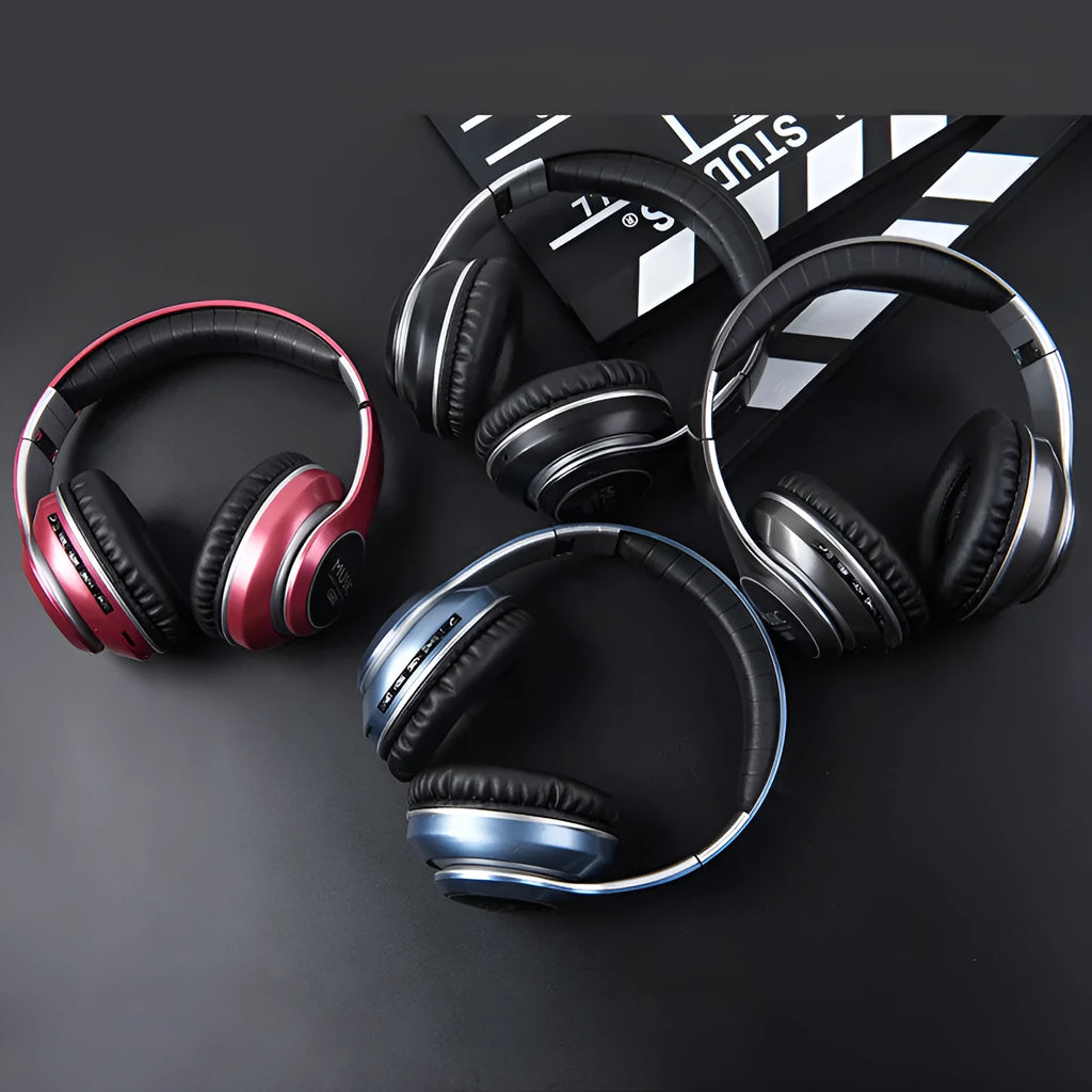 Folding LED wireless over-ear Bluetooth sports headphones in black with 400mAh battery and FM radio