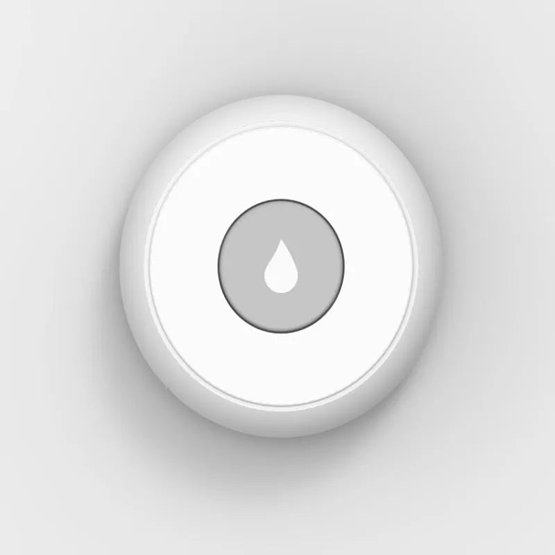 Compact wireless water leakage detection sensor with ZIGBEE3.0 connectivity for mobile phone alerts.