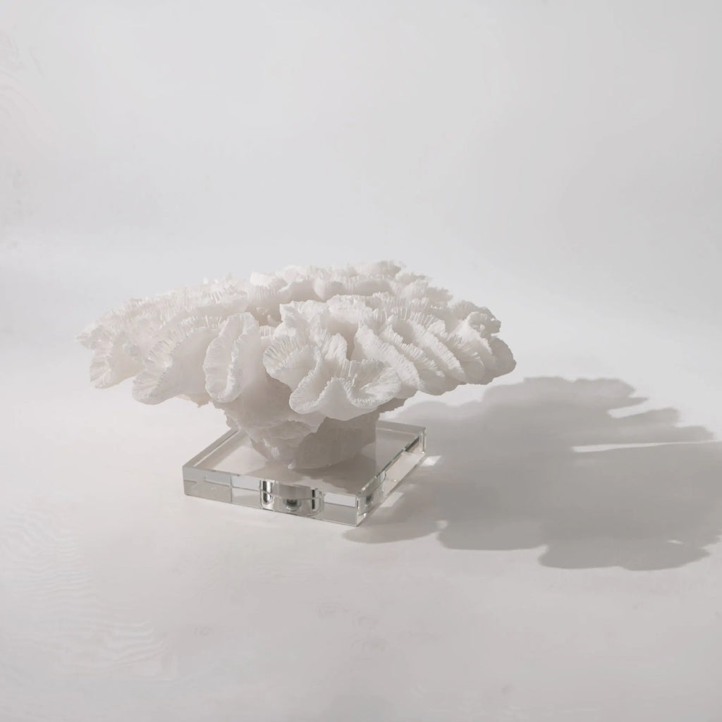 Nordic modern light luxury resin coral ornament, white colour, 34x31x15cm, on a wooden desk