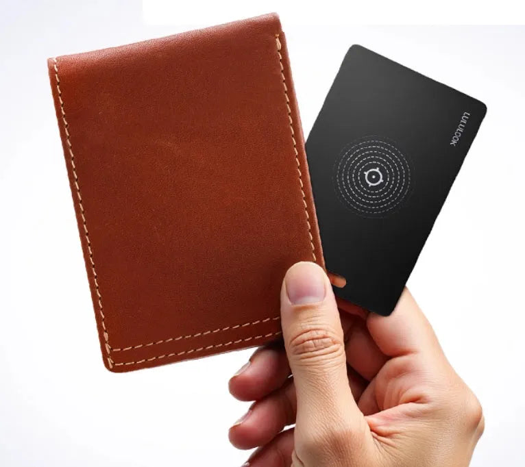 Black 2mm ultra-thin IP68 waterproof Bluetooth tracker card with hanging rope