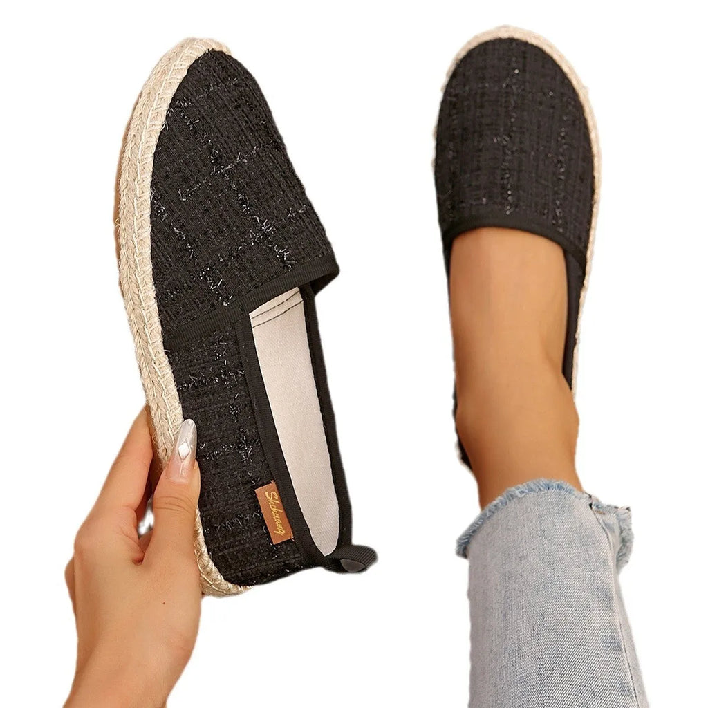 Fisherman shoes with rope sole and canvas upper in beige colour