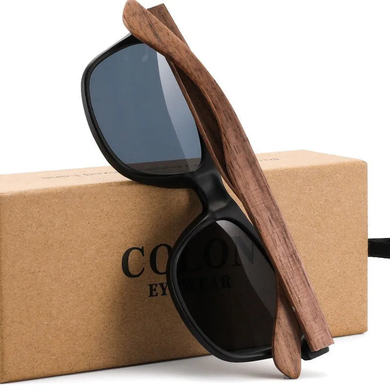 Polarized sunglasses with bamboo and wood frame details in Gray colour, box style design