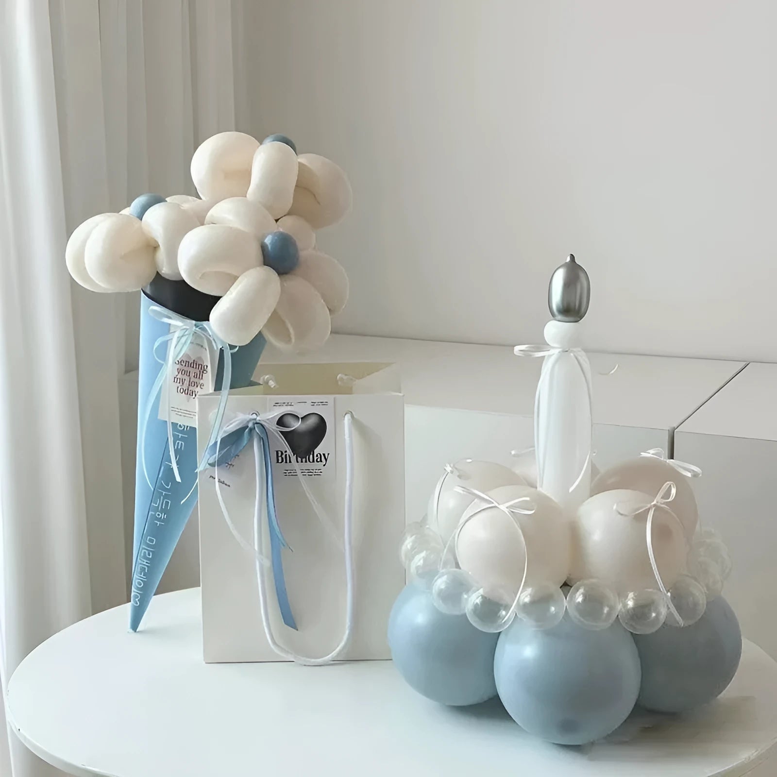 Balloon bouquet DIY kit for cake decoration with round balloons in assorted styles