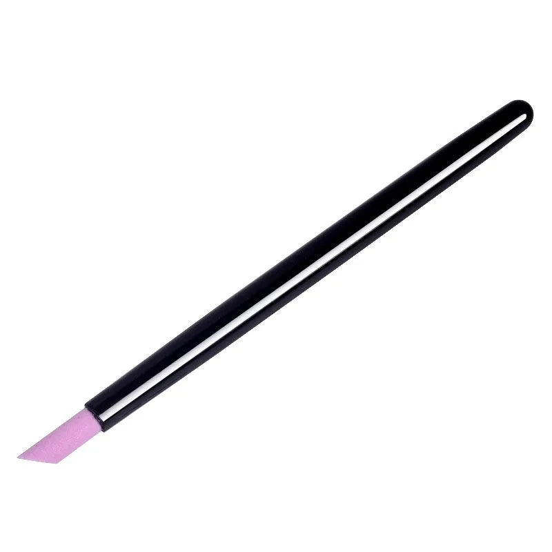 Plastic pen exfoliating tool with 45-degree polishing stick for nail edge dead skin removal, 20g, random colour