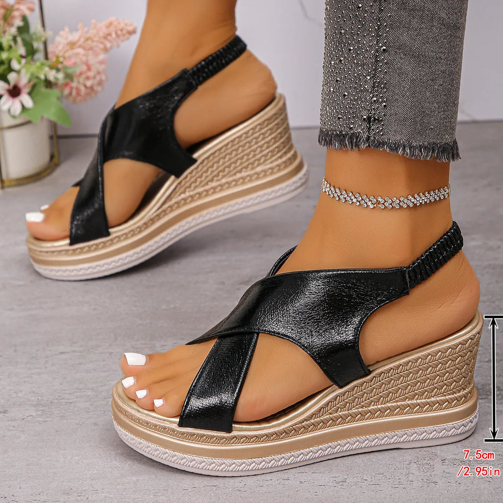 Summer platform Roman sandals with PU upper and elastic band in black with fish mouth toe design
